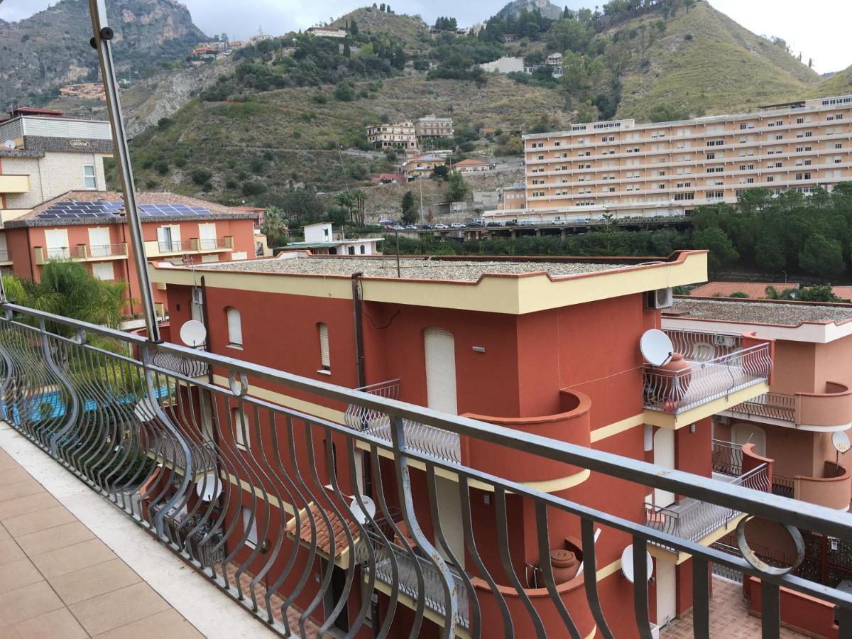 Residence La fenice FF Giardini-Naxos Extérieur photo